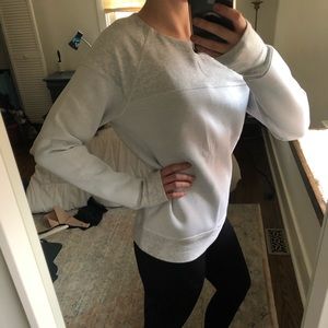 Athleta crew neck grey sweatshirt